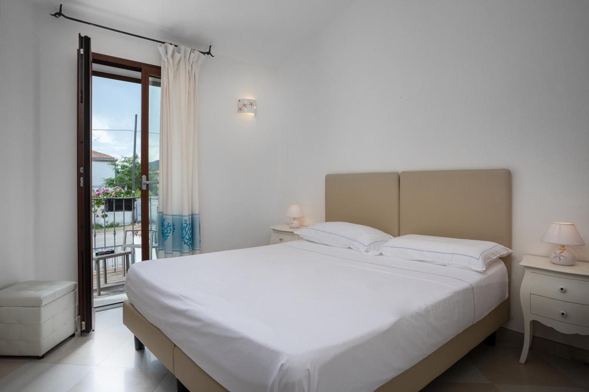 The Square Depandance Bed & Breakfast กันนิโจเน ภายนอก รูปภาพ